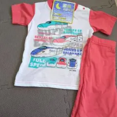 単品値引き不可　新幹線 蓄光パジャマ 100　半袖