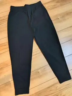 ユニクロ　ウルトラストレッチアクティブジョガーパンツ　Lサイズ