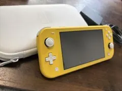 NintendoSwitch Lite 本体　ゲーム　任天堂　ケース　イエロー