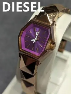 電池交換済み　DIESEL ディーゼル 腕時計 スタッズ ゴールド ブレスレット