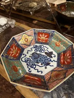 古伊万里　林九郎作　中鉢　四方　地紋割　波渕 林九郎作 古伊万里 染錦八方割 見込み山水預け鉢 間取花鳥紋 壽