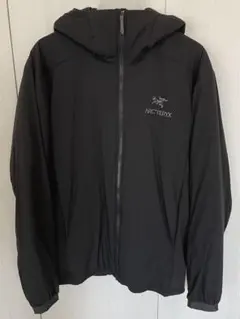 新品未使用 : アークテリクス アトムフーディ Ｍサイズ(旧アトムLTフーディ) ARC'TERYX アークテリクス マウンテンパーカー ATOM HOODY