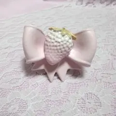 strawberry ribbon リング