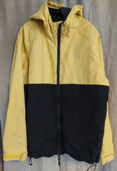 HUF ナイロン マウンテンパーカ