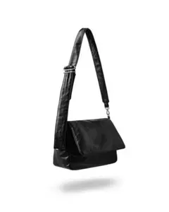 CLESSTE LEATHER PADDED FLAP HOLIDAY BAGのサムネイル