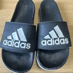 adidas 黒 ビーチサンダル 使用感あり
