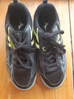 Mizuno 卓球シューズ ブラック/イエロー