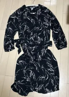 Ｈ&M プリーツワンピース 黒