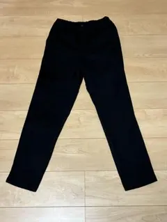 UNIQLO ストレートパンツ　ブラック