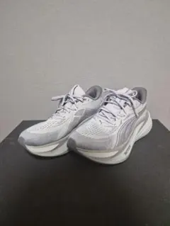 美品】PUMA マグマックス ニトロ 22cm 黒 ×白 ランニングシューズ 