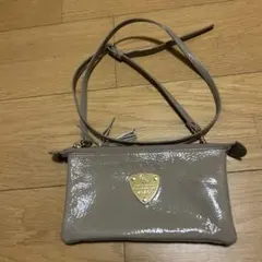 アタオ オフィスブーブー プラム パープル ショルダーバッグ タッセル