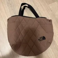 THE NORTH FACE キルティング トートバッグ ブラウンのサムネイル