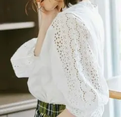 NANO universeホワイト レーススリーブ ボタンアップシャツ