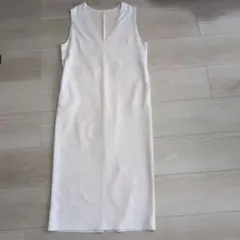 ロングノースリーブワンピース