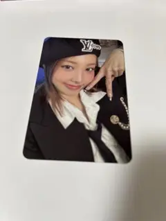 ナヨン　トレカ