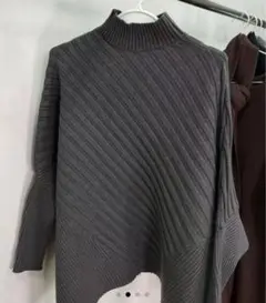 VERILADY リブポンチョ風ニットセーター　グレー