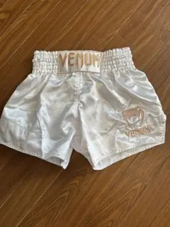 【新品未使用】Venum ホワイト ボクシングショーツ　ムエタイ