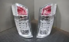 ステップワゴンスパーダ前期テールランプのサムネイル
