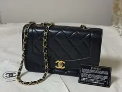 CHANEL ダイアナフラップ マトラッセ ラムスキン　チェーンショルダーバッグのサムネイル