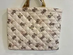 クマ柄キルティングバッグ