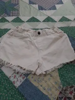 クリーム色 フリンジ裾ハーフパンツ130サイズ