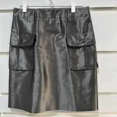 Aquascutum アクアスキュータム カーゴスカート グレー 光沢 裏地付きのサムネイル