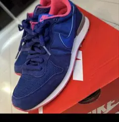 NIKE インターナショナリスト ネイビー×ピンク 24.5cm