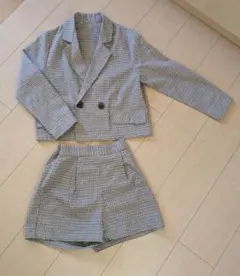 チェック柄ジャケットショートパンツ　セットアップ　140cm