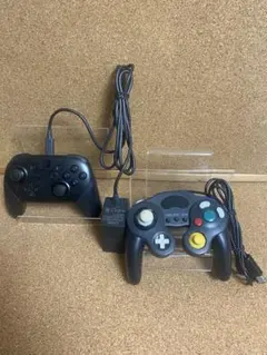 ニンテンドースイッチ純正プロコン　本体、充電ケーブル&コントローラーノーブランド