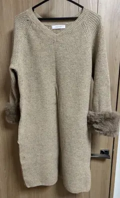 MAYSON GREY ニットワンピース ベージュ系 ファーカフ付き
