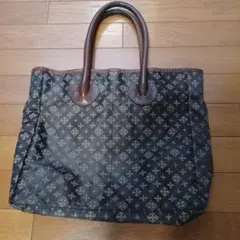 週末セールです！RUSSETショルダーバッグ
