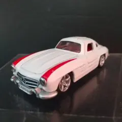 siku ジク 『 メルセデスベンツ 300 SL 』 (白色)のサムネイル