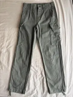 ドイツ軍 ミリタリー カーゴパンツ オリーブグリーン　Sサイズ相当のサムネイル