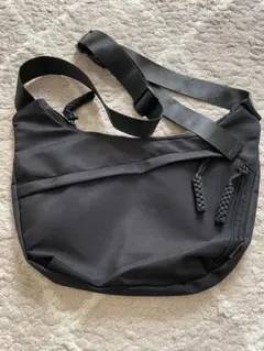 ナイロンショルダーバッグ 斜めがけ