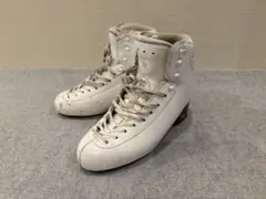 Item thumbnail for item 7bfb30b2-8ba2-4b7e-bbcc-475f646427c6