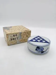 a653 吉田華正 青漆一閑 春秋蒔絵 干菓子盆 共箱 紙箱 a653 吉田華正 青漆一閑 春秋蒔絵 干菓子盆 共箱 紙箱 - メルカリ