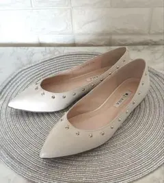 SALE【DIANA】スタッズ付 フラットパンプス ポインテッドトゥ