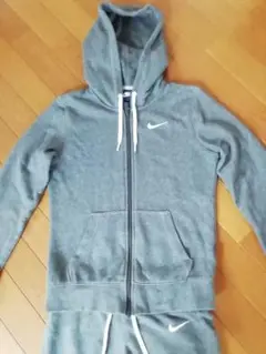 NIKE　ナイキパーカー　上下