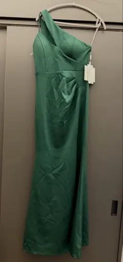 グリーン ワンショルダー ロングドレス　タグ付