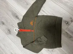 NIKE オリーブグリーン ハーフジップトレーナー　キッズ