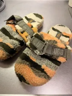 UGG ボア フラッフ サンダル