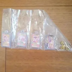 アイカツアクリルキーホルダー 4個セット