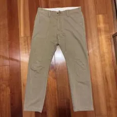 EDWIN カーキ色チノパン