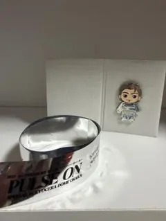 TREASURE×HAPIDANBUIピンバッジ　　　　ヒョンソク➕銀テープ