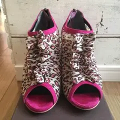 DIANAブーティーサンダル