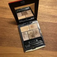 インウイ　アイズ　08　限定色　未開封！ 新品未開封】インウイ アイズ 08 INOUI アイシャドウ 神崎恵