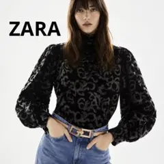 ZARAベロア調 長袖トップス ブラック 総柄 M ハイネック