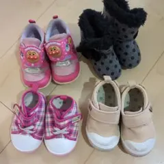 ベビーシューズ　アンパンマン　まとめ売り　4足セット