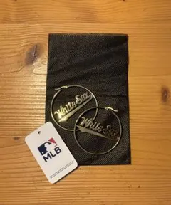 MLB フープピアス ゴールドのサムネイル