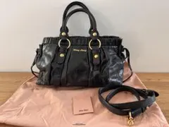miumiu VITELLO LUX 2way ショルダーバッグ　ブラック